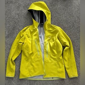 Women’s Arc’teryx Shell. Size L (12-14)